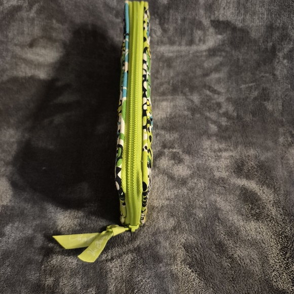 Vibrant Vera Bradley Accordion Wallet - Retired "LimeS Up" Design - Picture 8 of 11